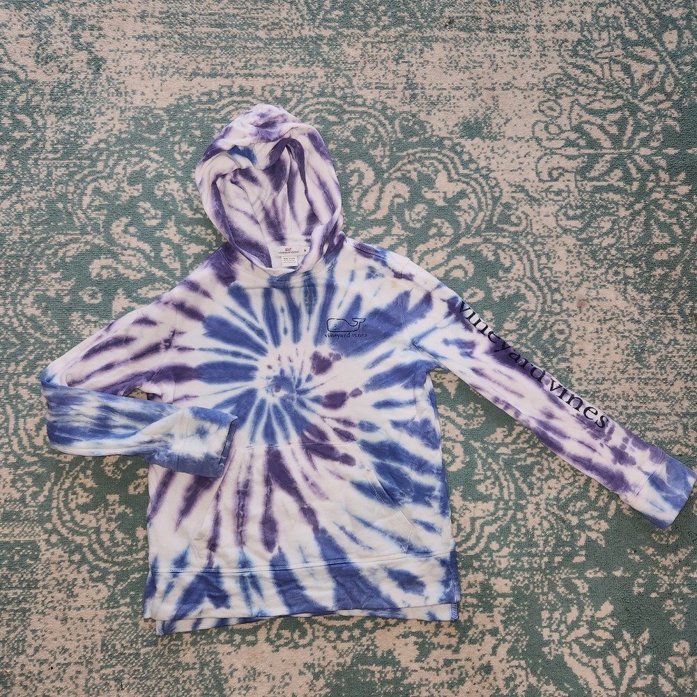 Vineyard Vines Kids hoodie size Medium. Tie Dye White, Purple, Blue Long sleeve